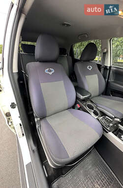 Внедорожник / Кроссовер SsangYong Korando 2012 в 