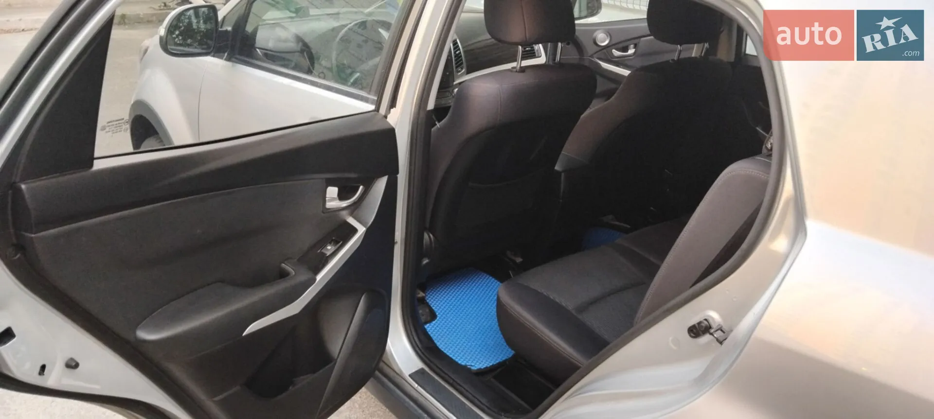 2014 SsangYong Korando - мініатюра 6
