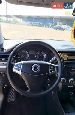 Внедорожник / Кроссовер SsangYong Korando 2013 в 