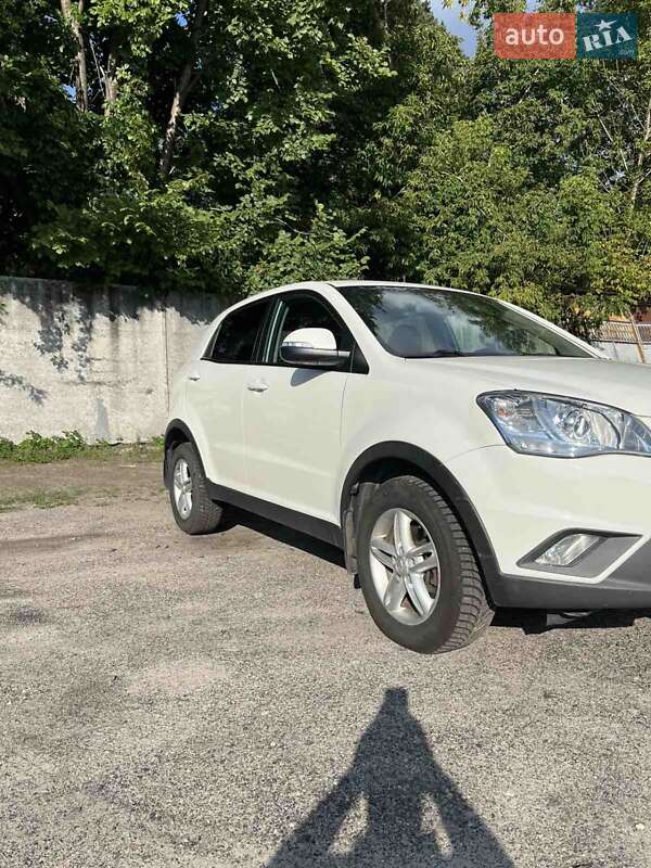 Внедорожник / Кроссовер SsangYong Korando 2012 в Киеве