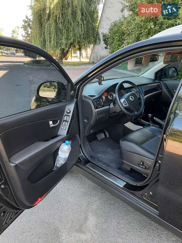 Внедорожник / Кроссовер SsangYong Korando 2013 в Обухове