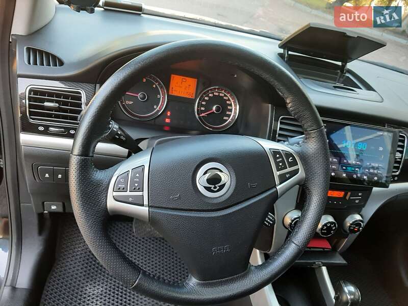 Внедорожник / Кроссовер SsangYong Korando 2013 в Обухове