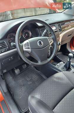 Внедорожник / Кроссовер SsangYong Korando 2012 в 