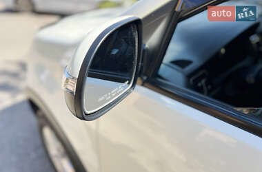 Внедорожник / Кроссовер SsangYong Korando 2013 в 