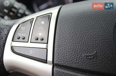 Внедорожник / Кроссовер SsangYong Korando 2011 в 
