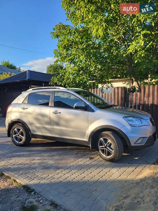 Внедорожник / Кроссовер SsangYong Korando 2011 в 