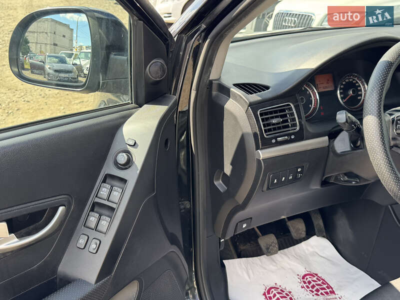 Внедорожник / Кроссовер SsangYong Korando 2012 в Киеве фото 12 Внедорожник / Кроссовер SsangYong Korando 2012 в Киеве