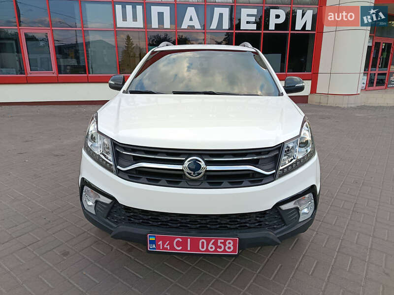 Внедорожник / Кроссовер SsangYong Korando 2017 в Ровно