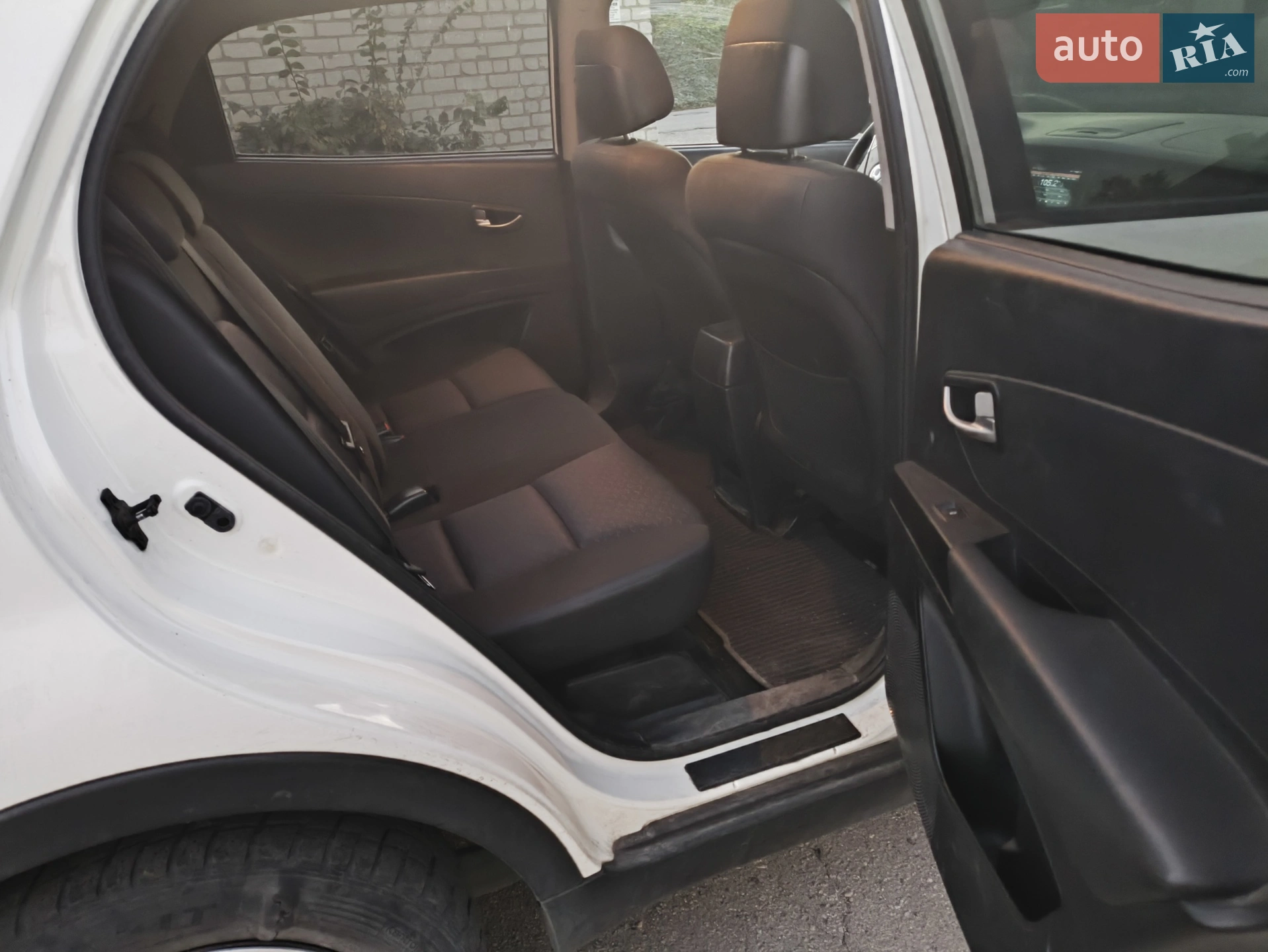 2011 SsangYong Korando - мініатюра 7