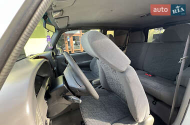 Внедорожник / Кроссовер SsangYong Korando 2001 в 