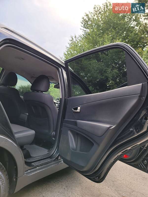 Позашляховик / Кросовер SsangYong Korando 2012 в Віньківцях