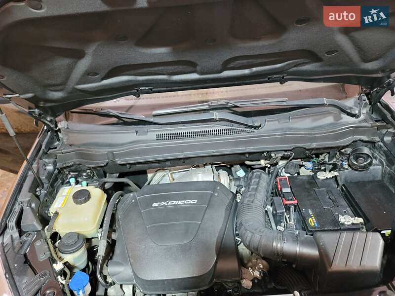 Позашляховик / Кросовер SsangYong Korando 2012 в Віньківцях