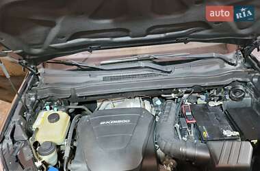 Позашляховик / Кросовер SsangYong Korando 2012 в 