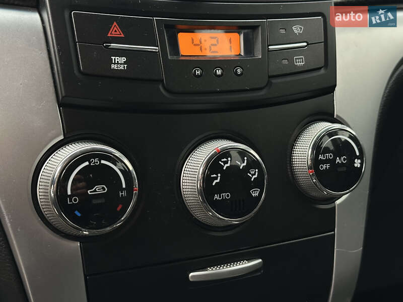 Позашляховик / Кросовер SsangYong Korando 2012 в Харкові