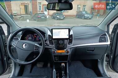 Позашляховик / Кросовер SsangYong Korando 2014 в 