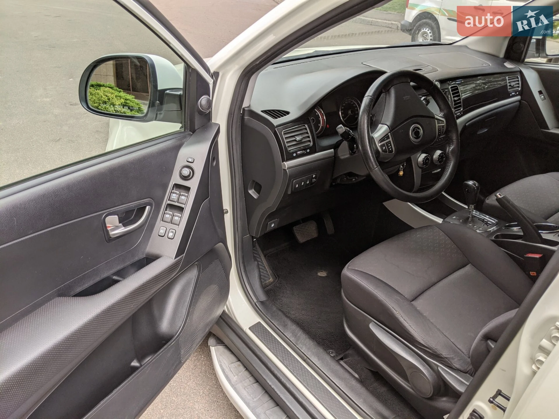 2013 SsangYong Korando - мініатюра 7