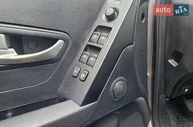 Позашляховик / Кросовер SsangYong Korando 2013 в  фото 11 Позашляховик / Кросовер SsangYong Korando 2013 в