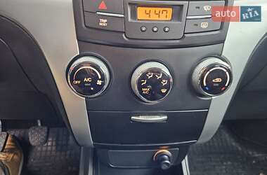 Позашляховик / Кросовер SsangYong Korando 2013 в  фото 16 Позашляховик / Кросовер SsangYong Korando 2013 в