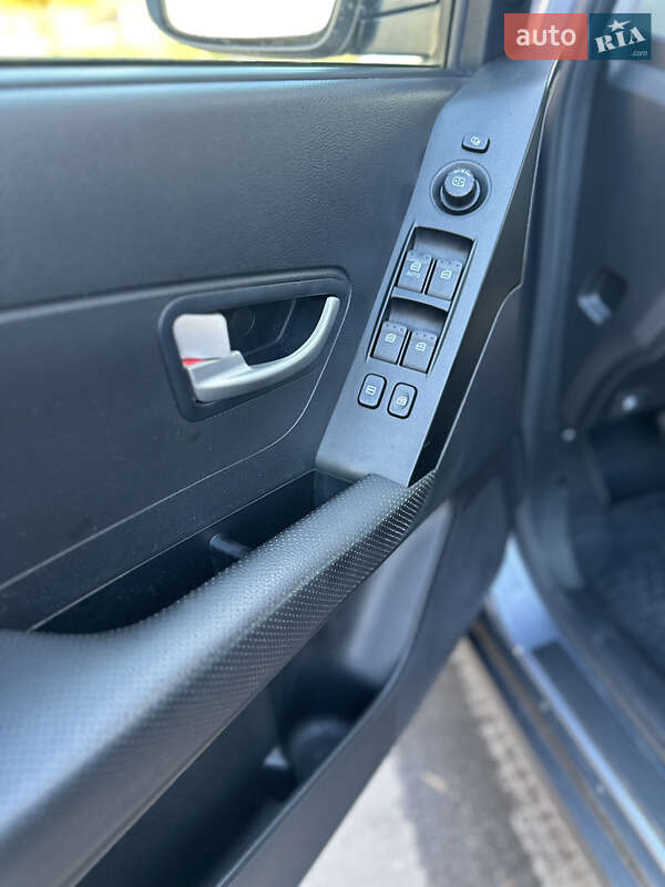 Внедорожник / Кроссовер SsangYong Korando 2013 в Калуше фото 9 Внедорожник / Кроссовер SsangYong Korando 2013 в Калуше