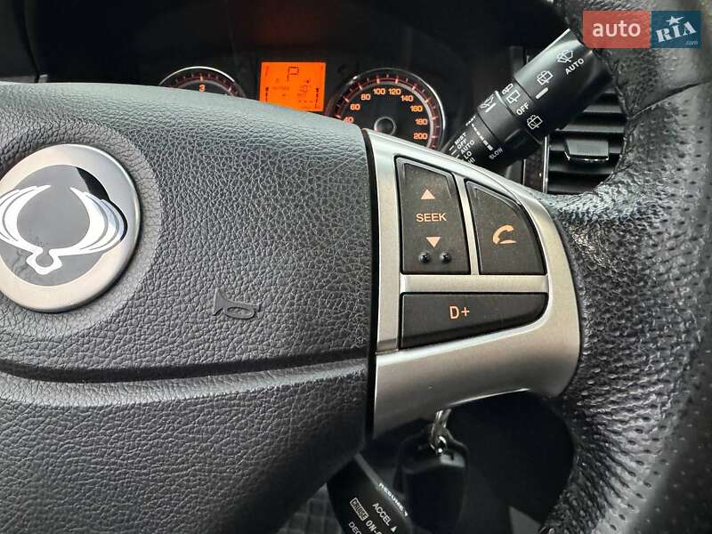 Позашляховик / Кросовер SsangYong Korando 2013 в Києві