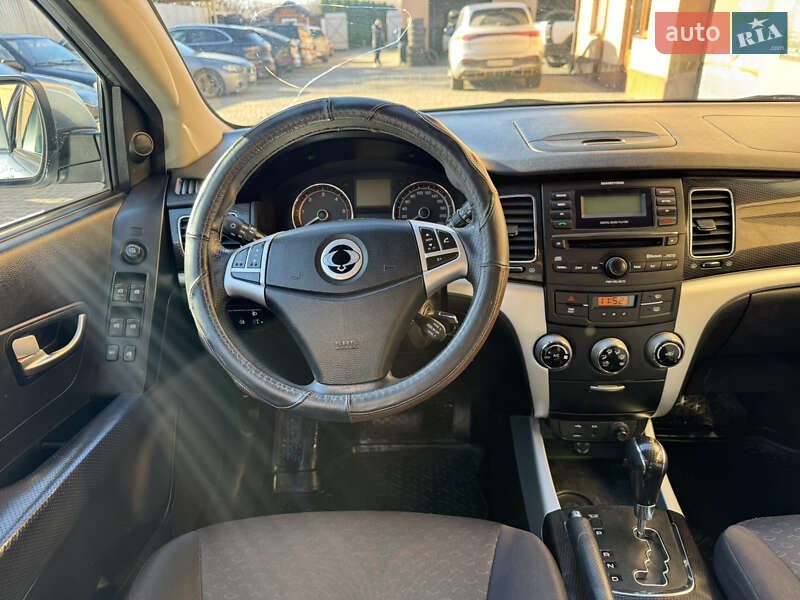 Позашляховик / Кросовер SsangYong Korando 2012 в Ужгороді