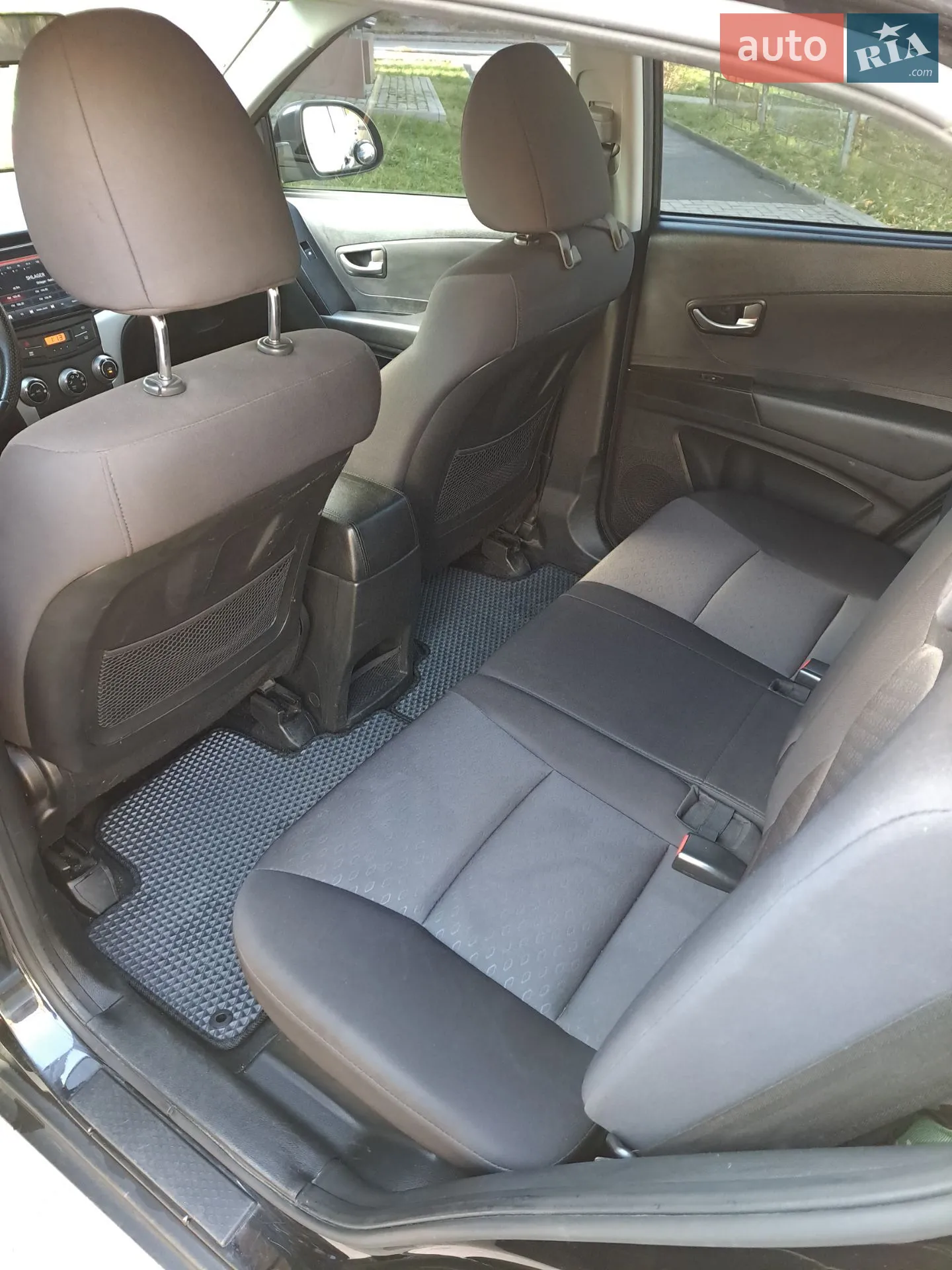 2013 SsangYong Korando - мініатюра 15