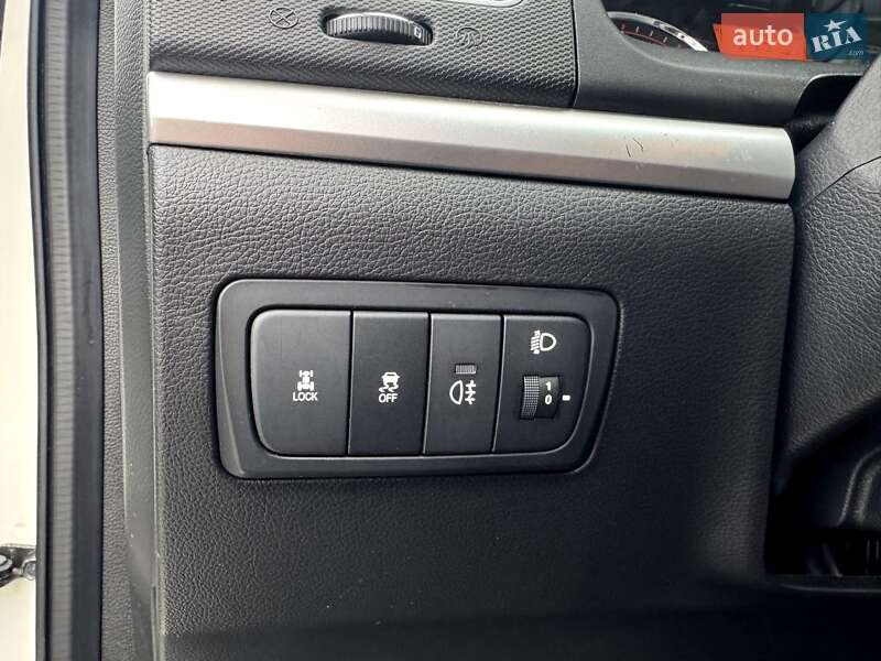 Внедорожник / Кроссовер SsangYong Korando 2011 в Днепре