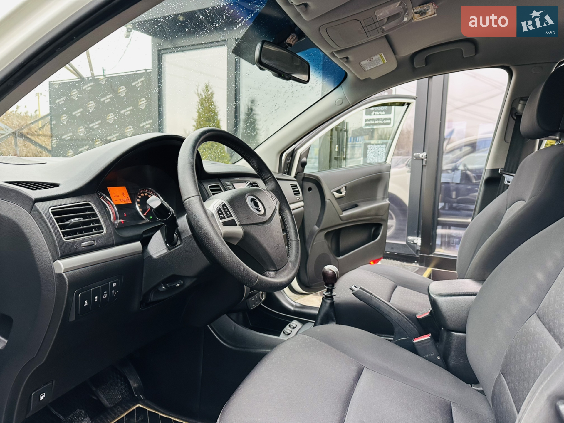 2011 SsangYong Korando - мініатюра 14