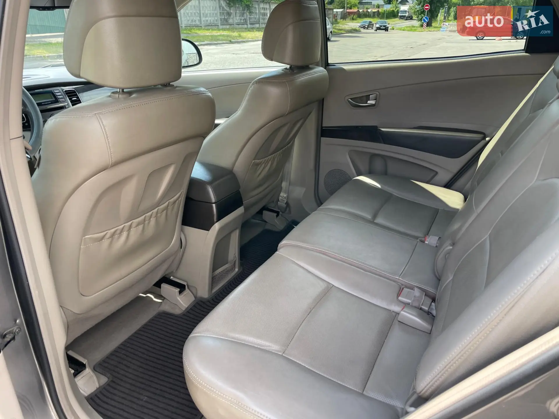 2012 SsangYong Korando - мініатюра 12