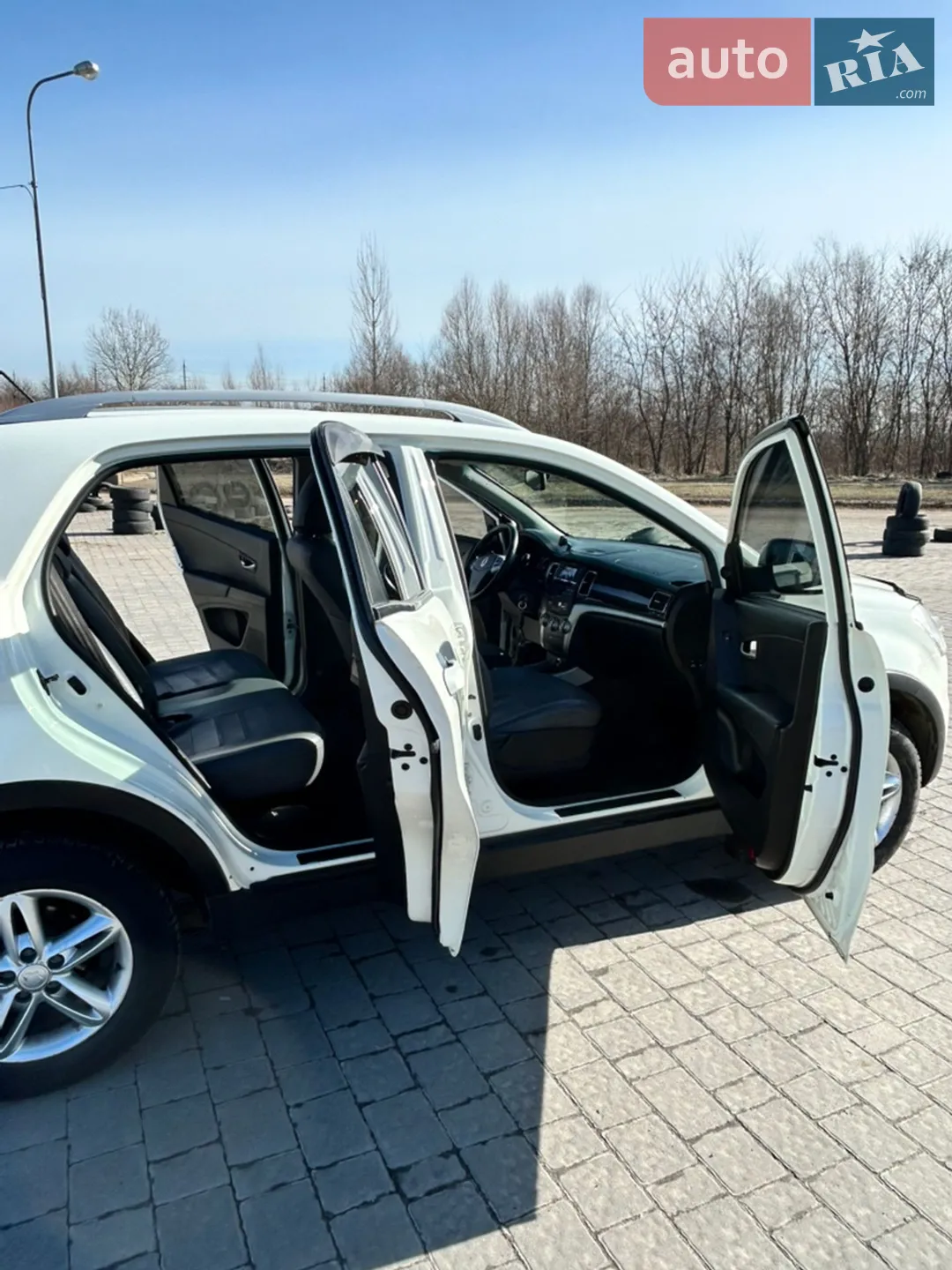 2013 SsangYong Korando - мініатюра 10