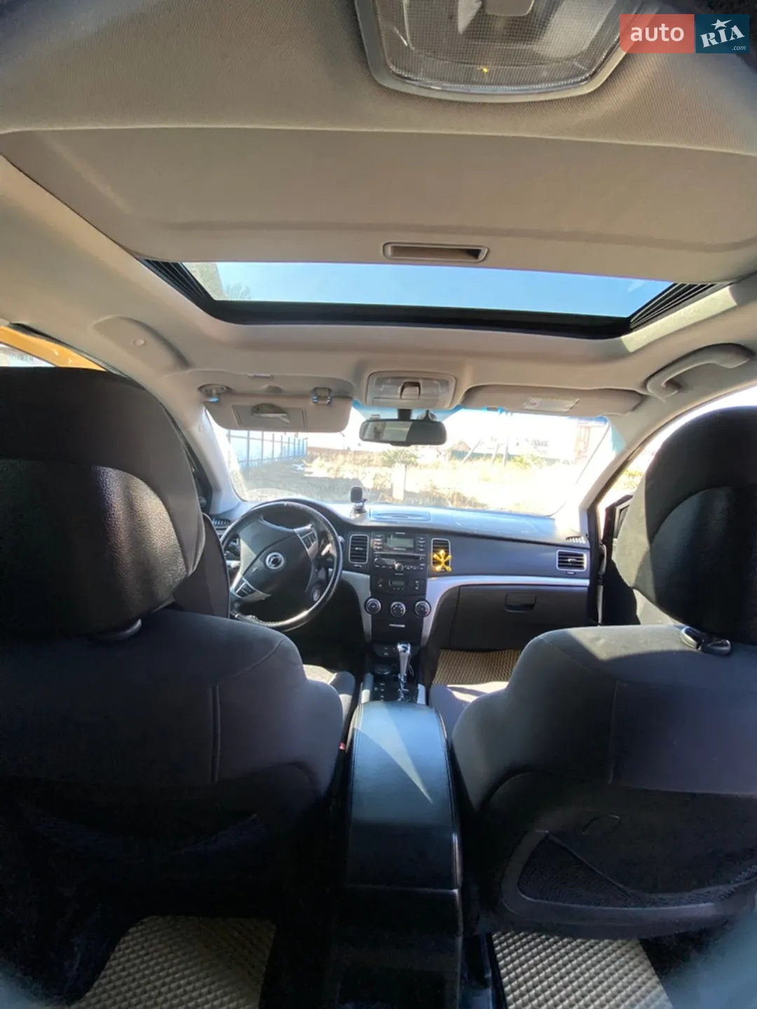 2011 SsangYong Korando - мініатюра 9