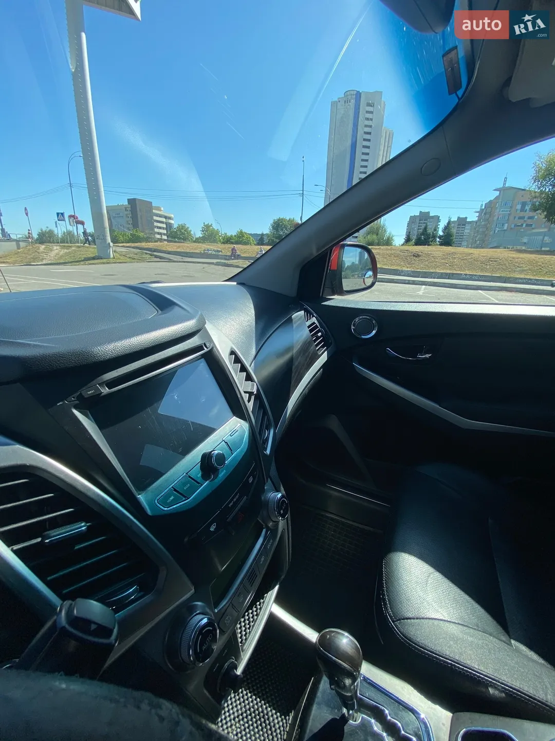 2014 SsangYong Korando - мініатюра 32