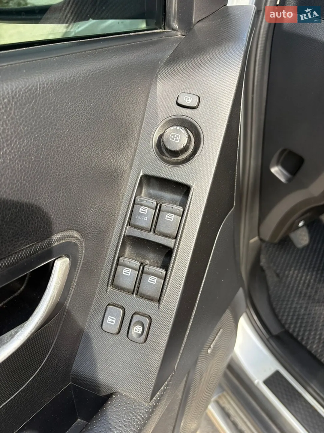 2011 SsangYong Korando - мініатюра 33
