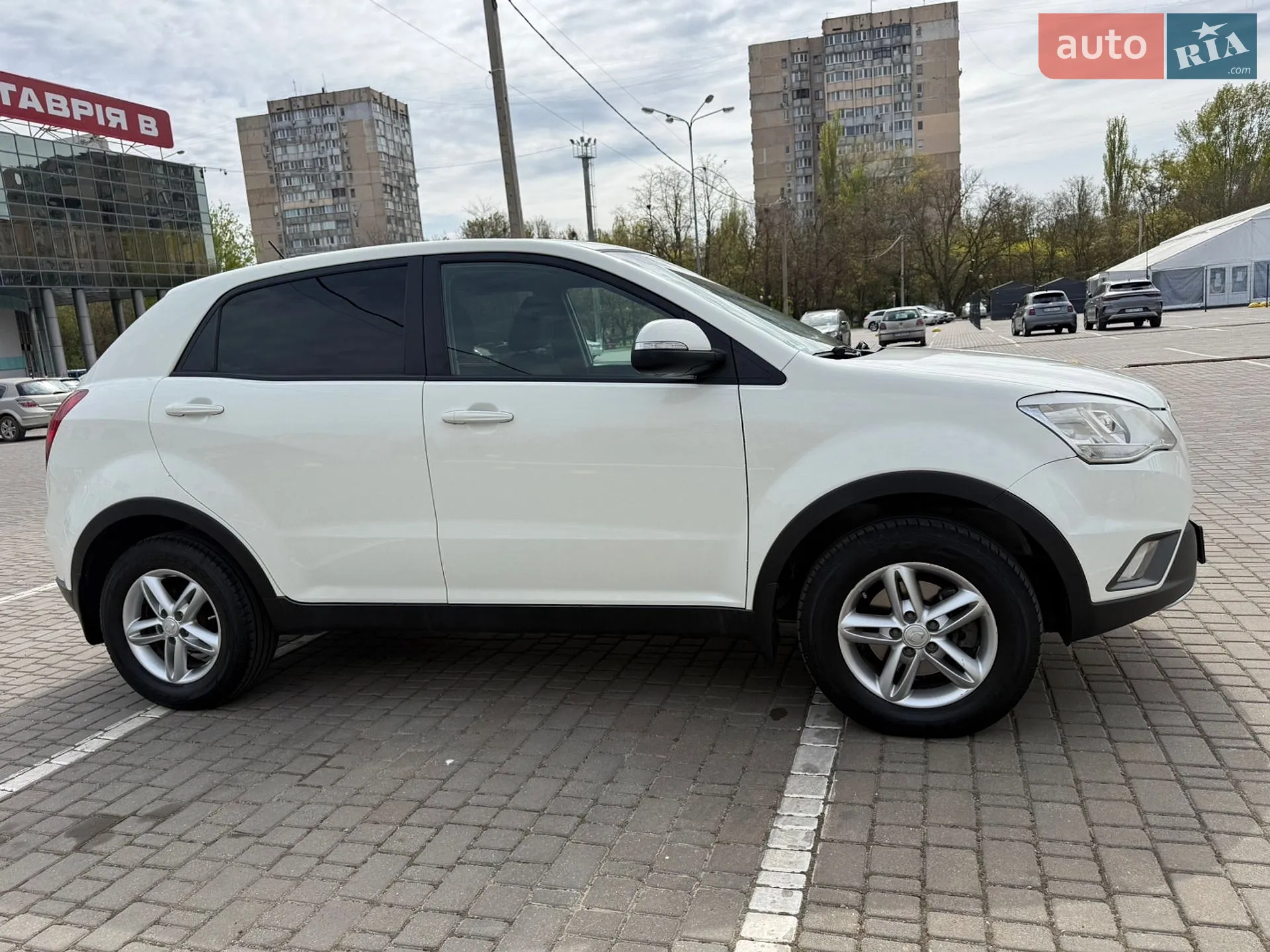 2012 SsangYong Korando - мініатюра 11