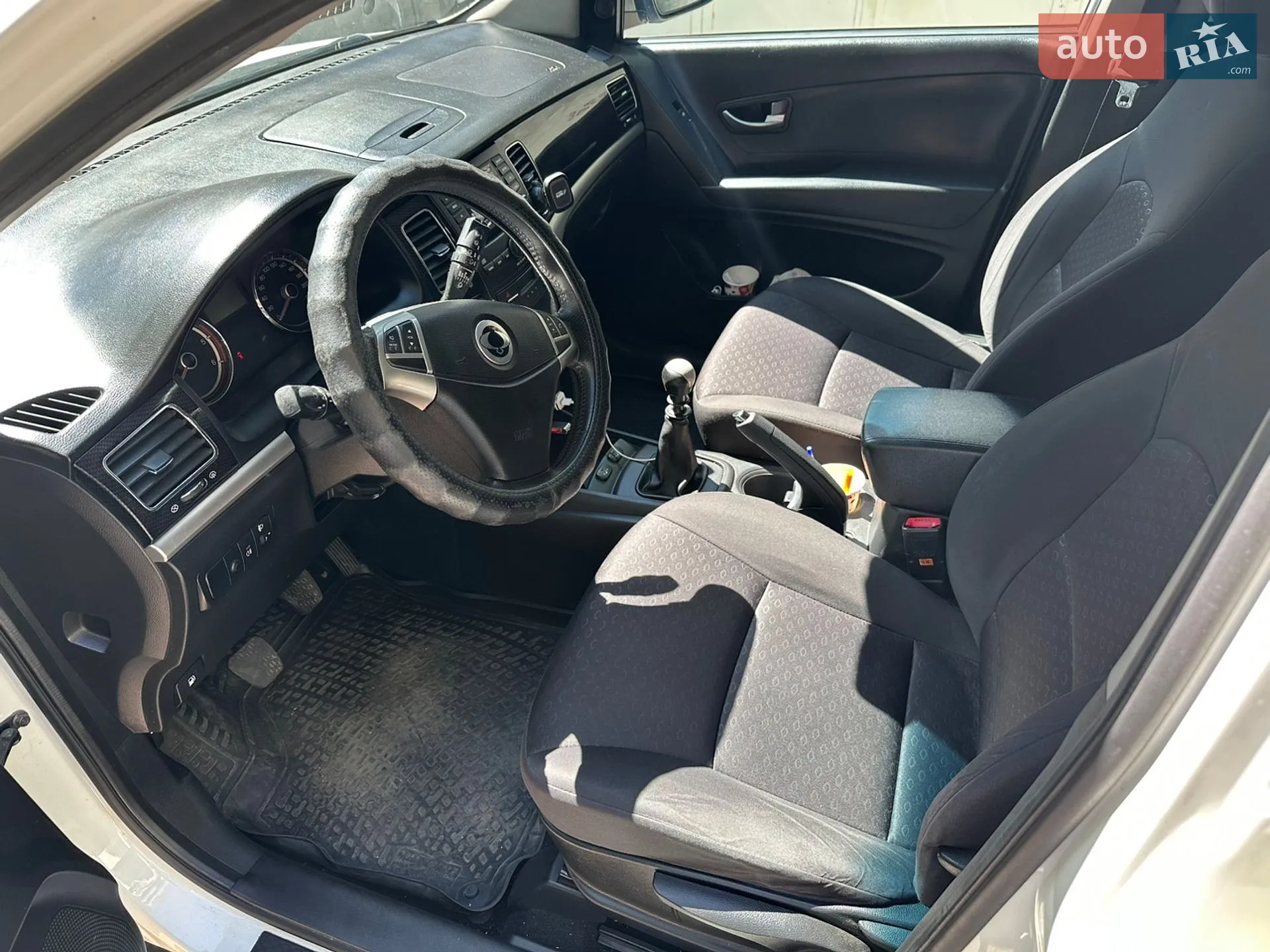 2013 SsangYong Korando - мініатюра 8
