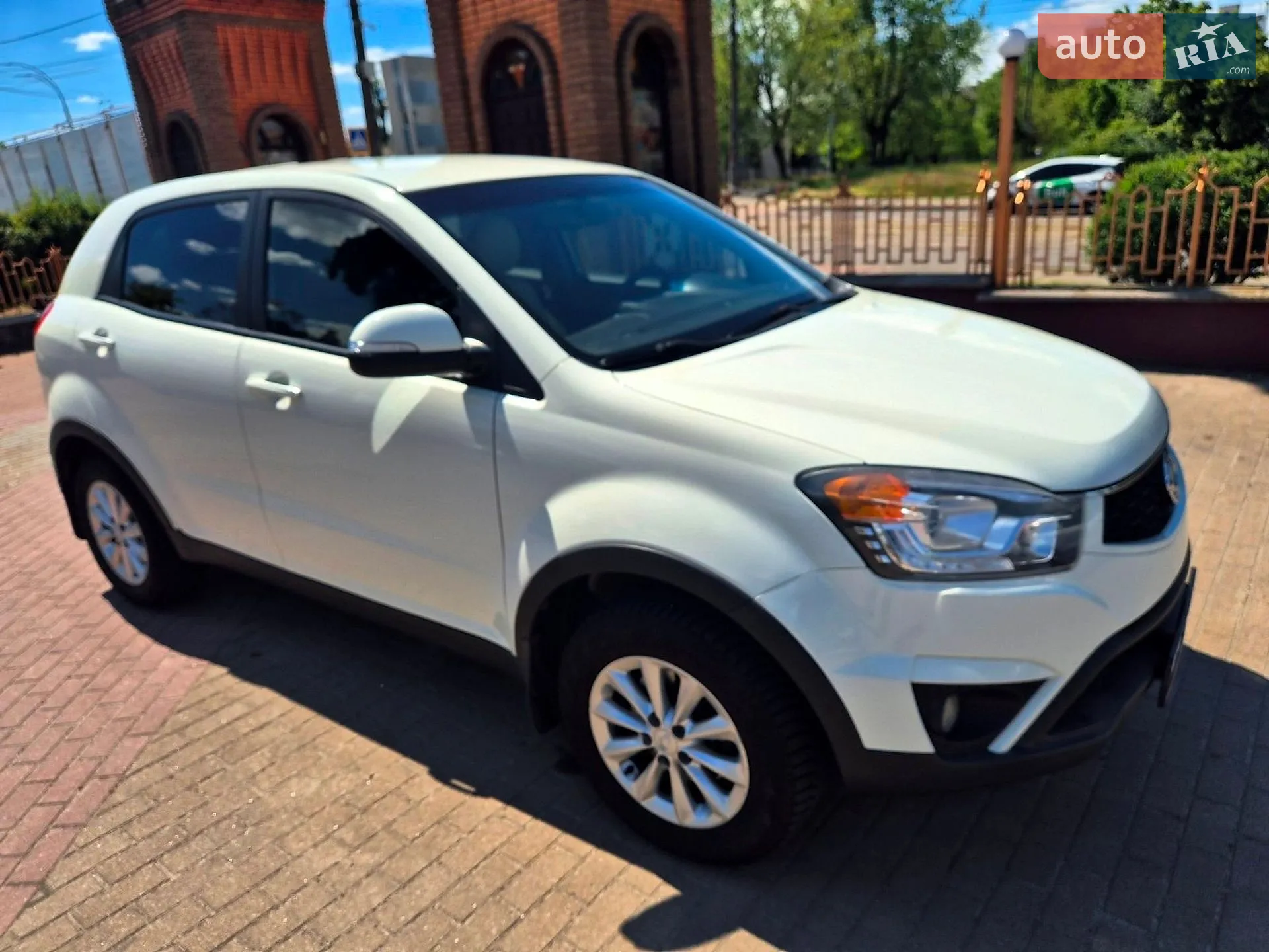 2014 SsangYong Korando - мініатюра 2
