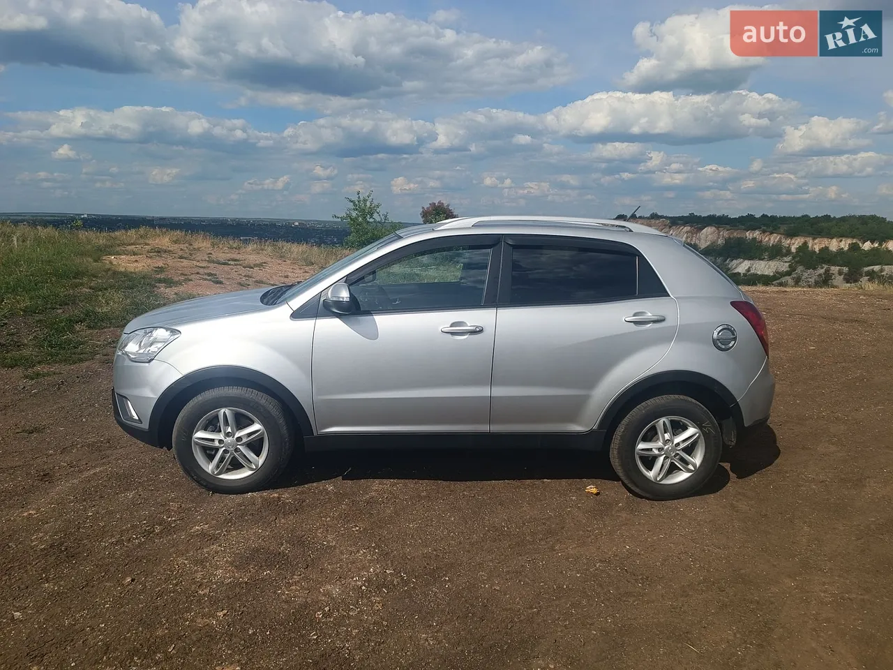 2011 SsangYong Korando - мініатюра 9