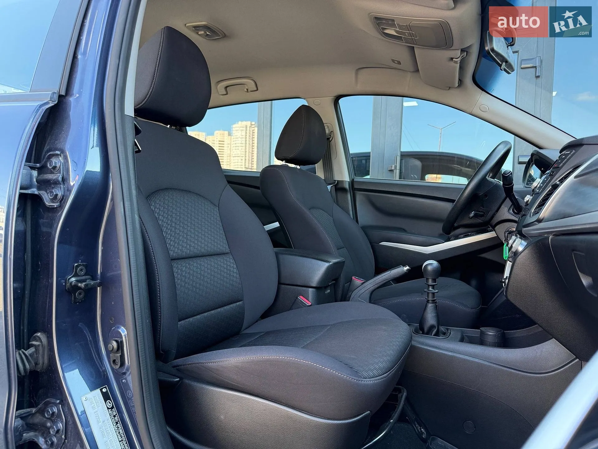 2014 SsangYong Korando - мініатюра 12