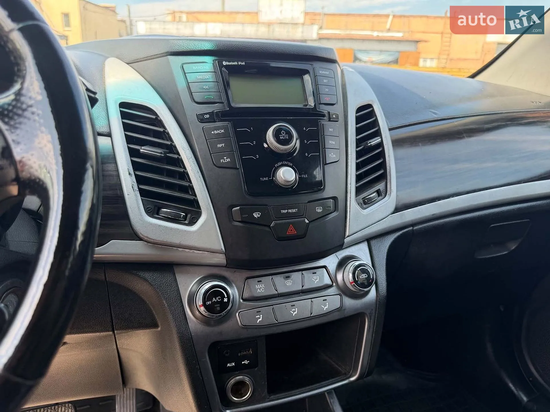 2014 SsangYong Korando - мініатюра 21