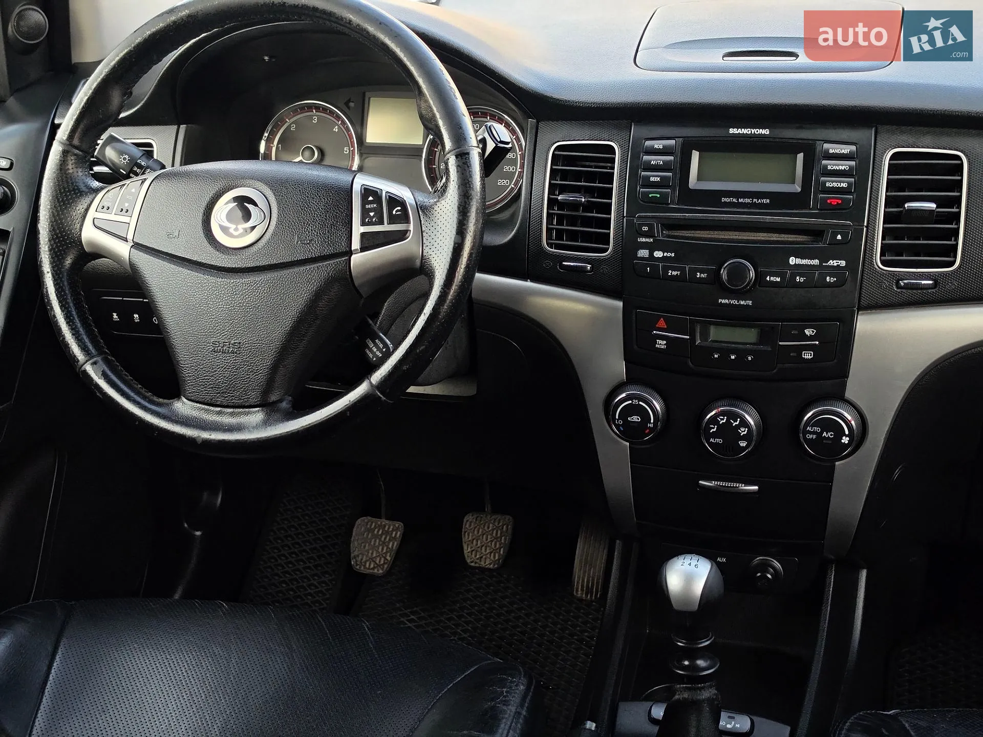 2012 SsangYong Korando - мініатюра 30