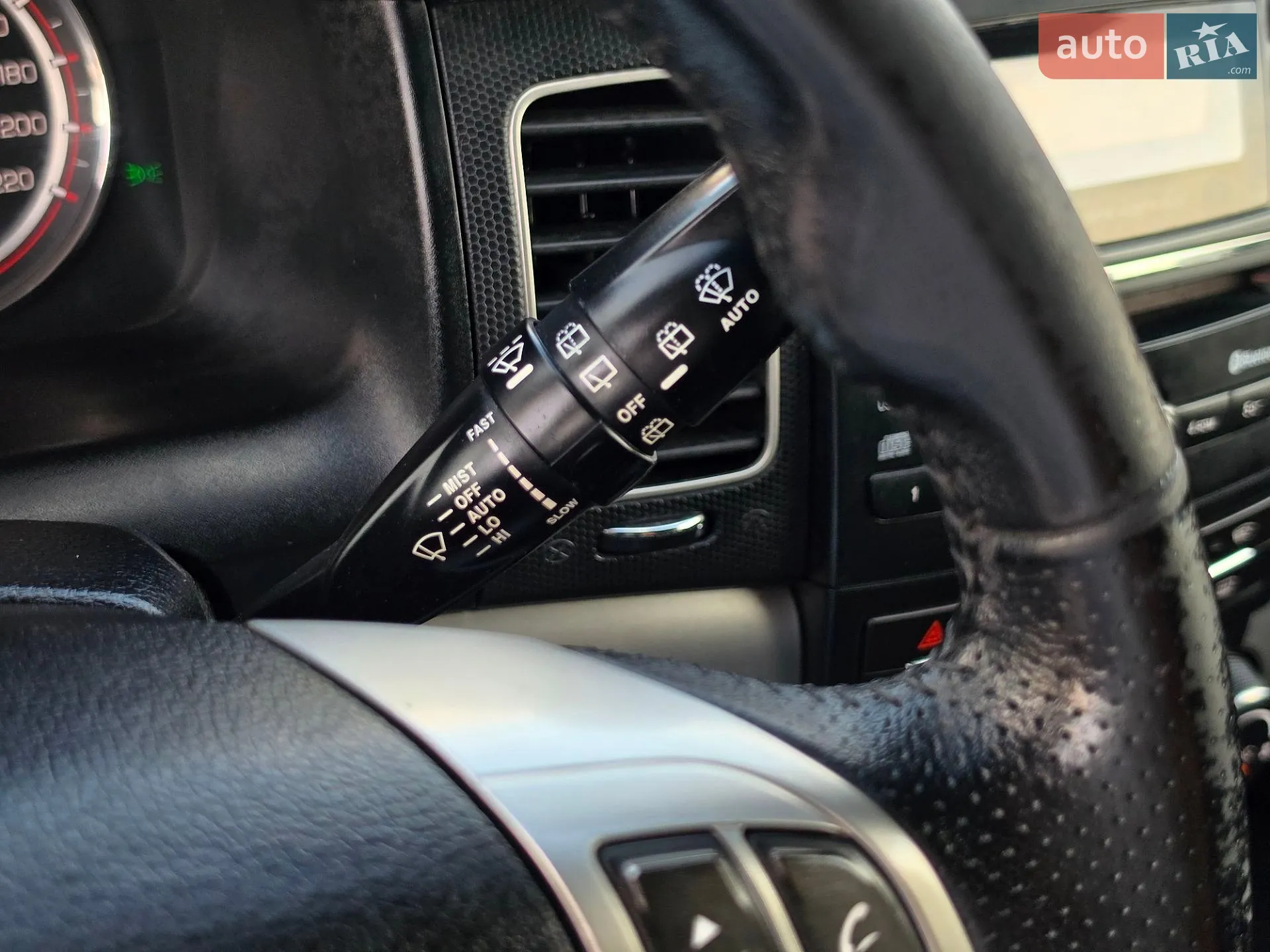 2012 SsangYong Korando - мініатюра 40