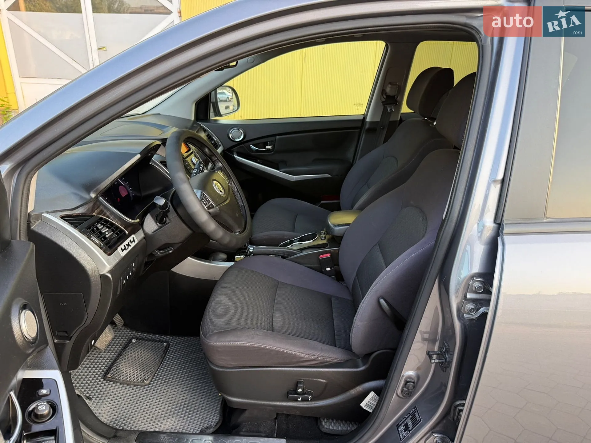 2014 SsangYong Korando - мініатюра 21