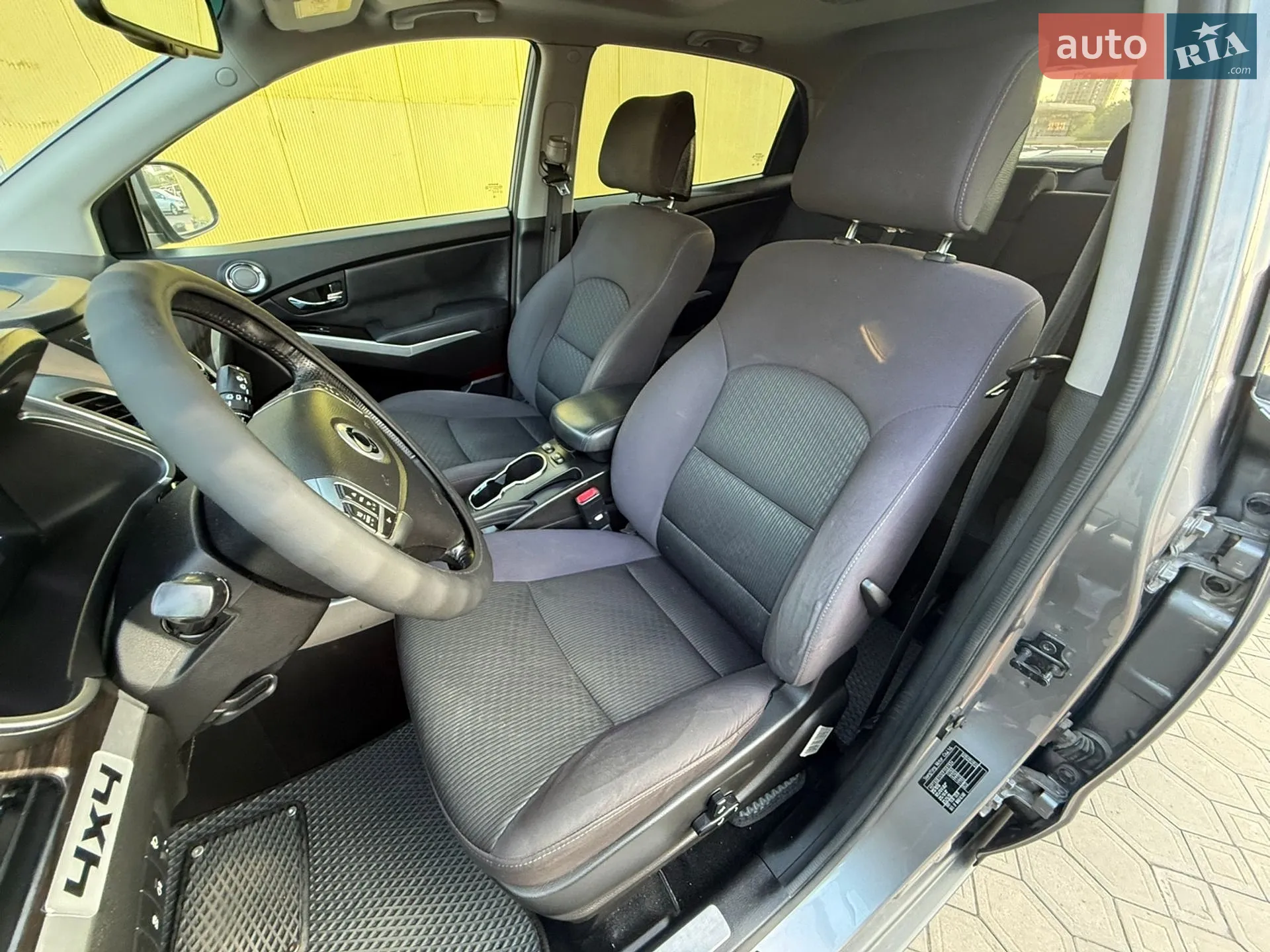 2014 SsangYong Korando - мініатюра 23