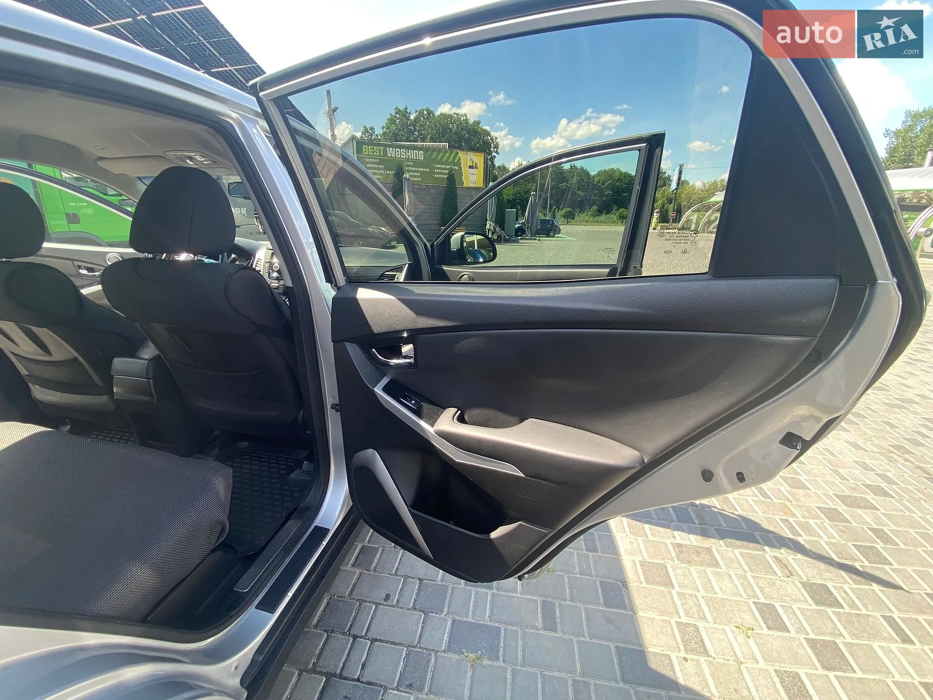 2014 SsangYong Korando - мініатюра 12
