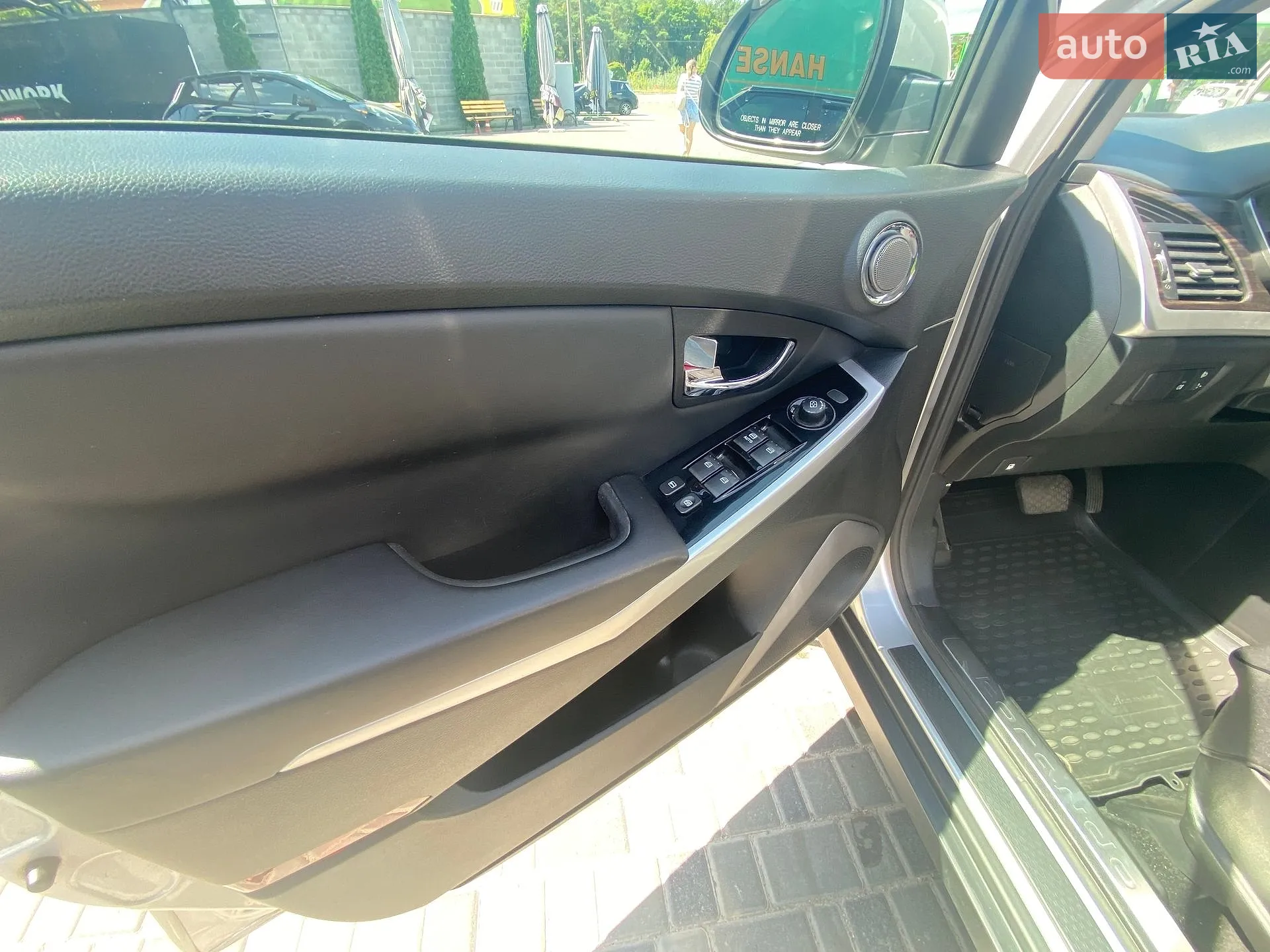 2014 SsangYong Korando - мініатюра 15
