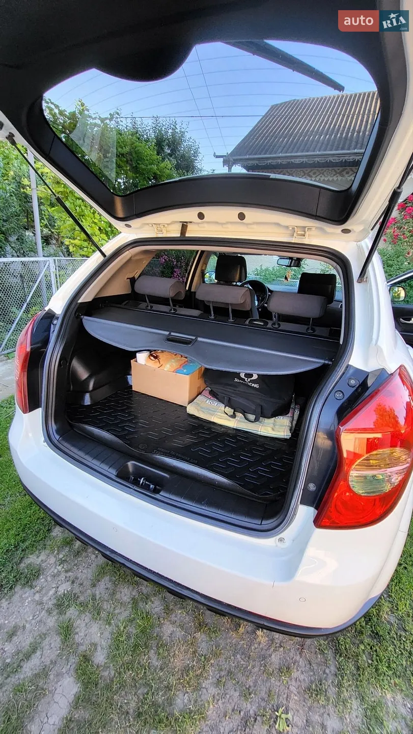 2011 SsangYong Korando - мініатюра 21
