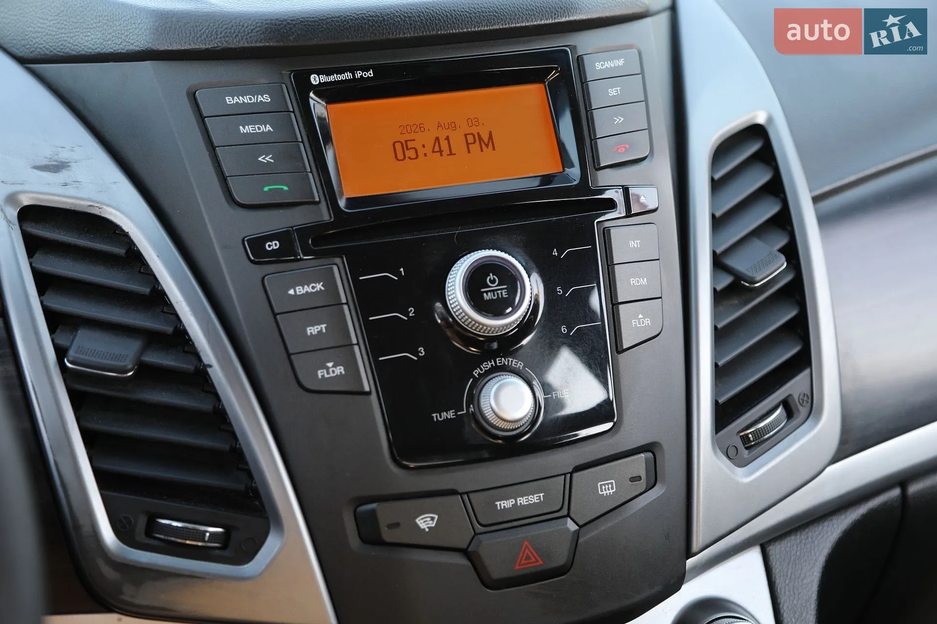 2014 SsangYong Korando - мініатюра 19