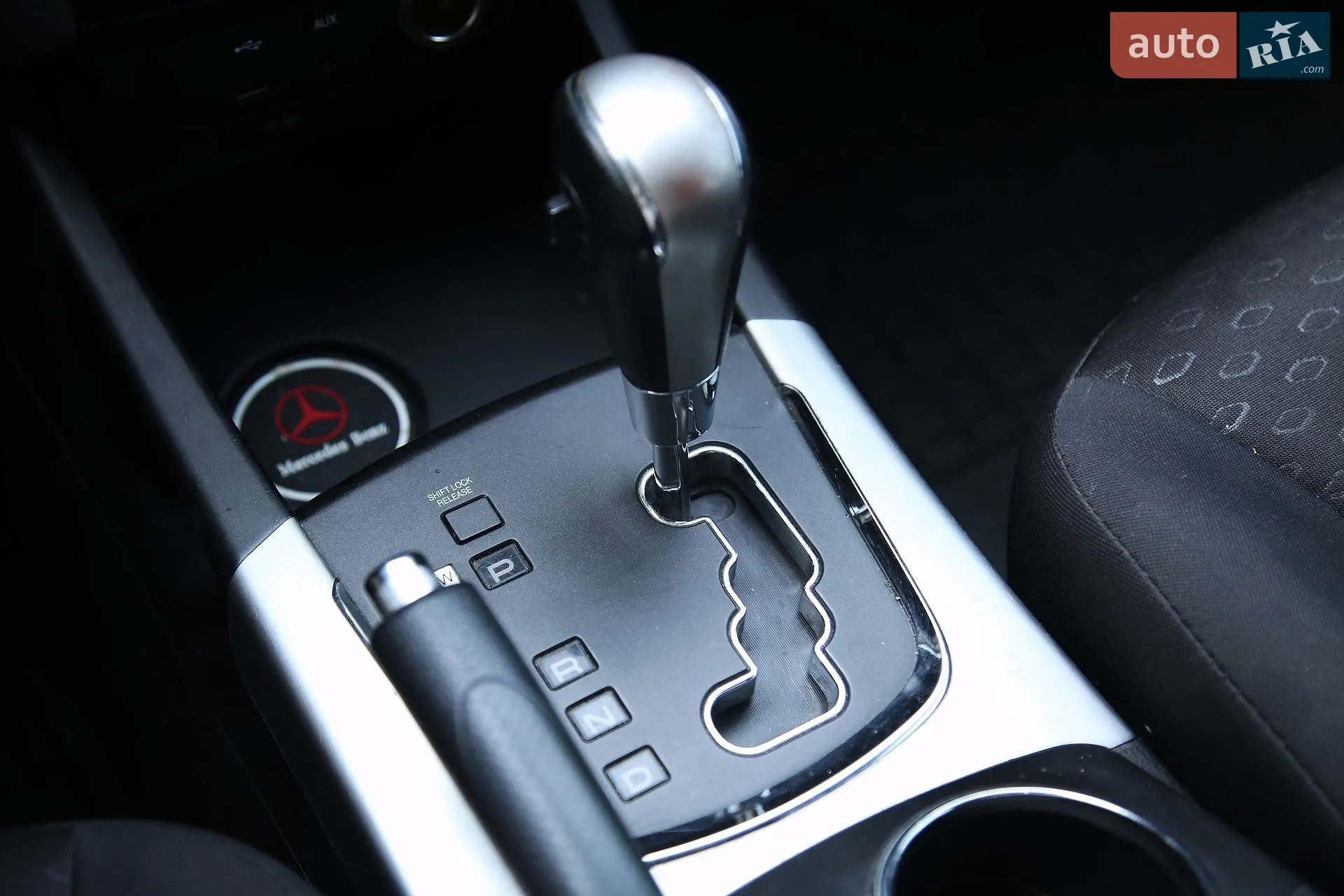 2011 SsangYong Korando - мініатюра 18