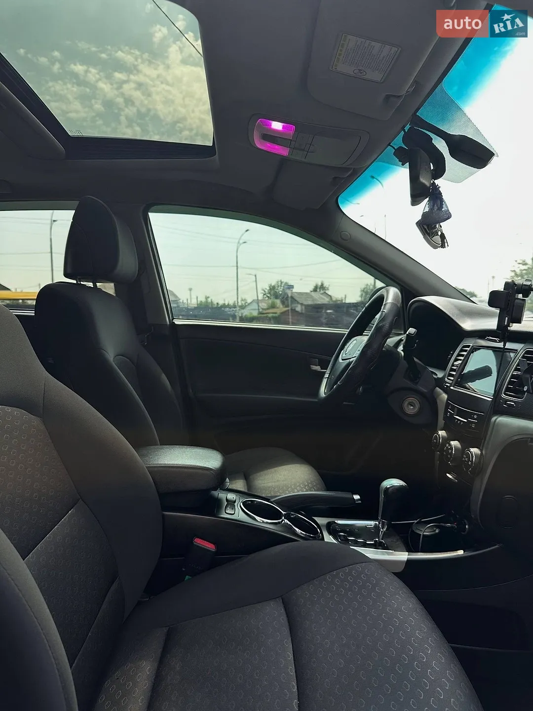 2011 SsangYong Korando - мініатюра 24