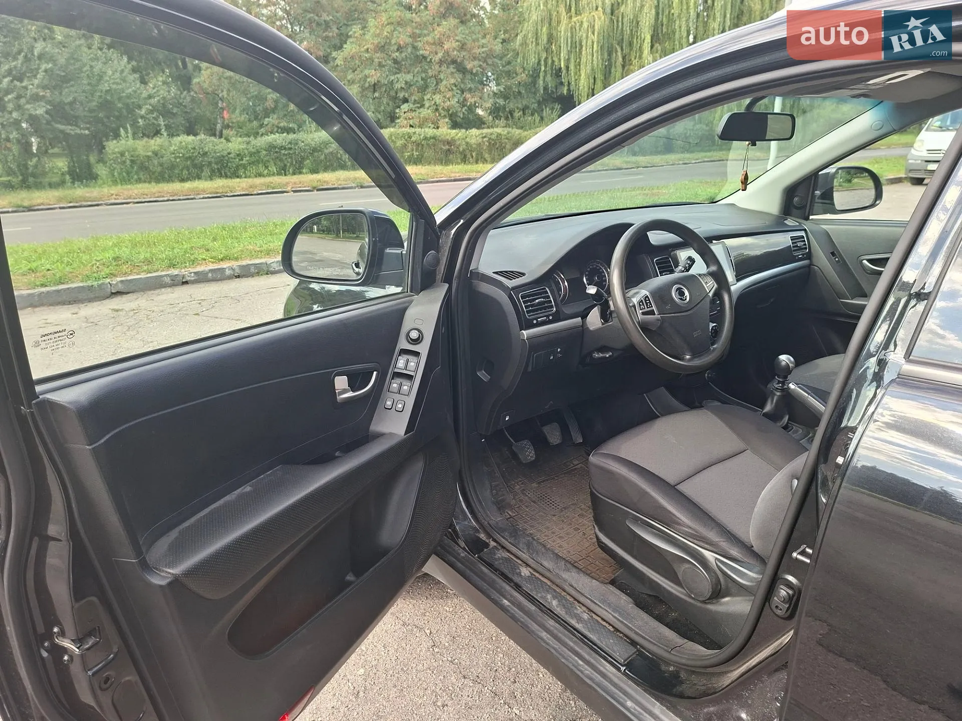 2013 SsangYong Korando - мініатюра 17